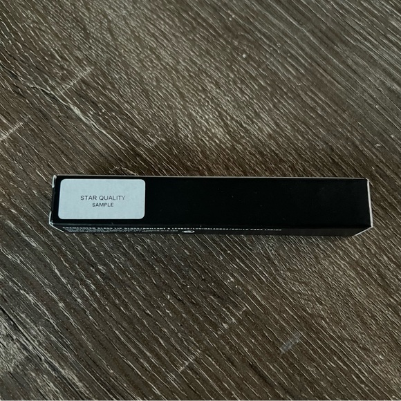 🆕 MAC Star Quality Cremesheen Glass Lipgloss - Picture 6 of 8
